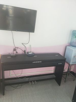 兴学幼儿园全景 融合多媒体设备，构建互动式智慧学习空间